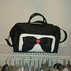 Betsey Johnson | rare y2k black faux leather bow zip weekender travel bag